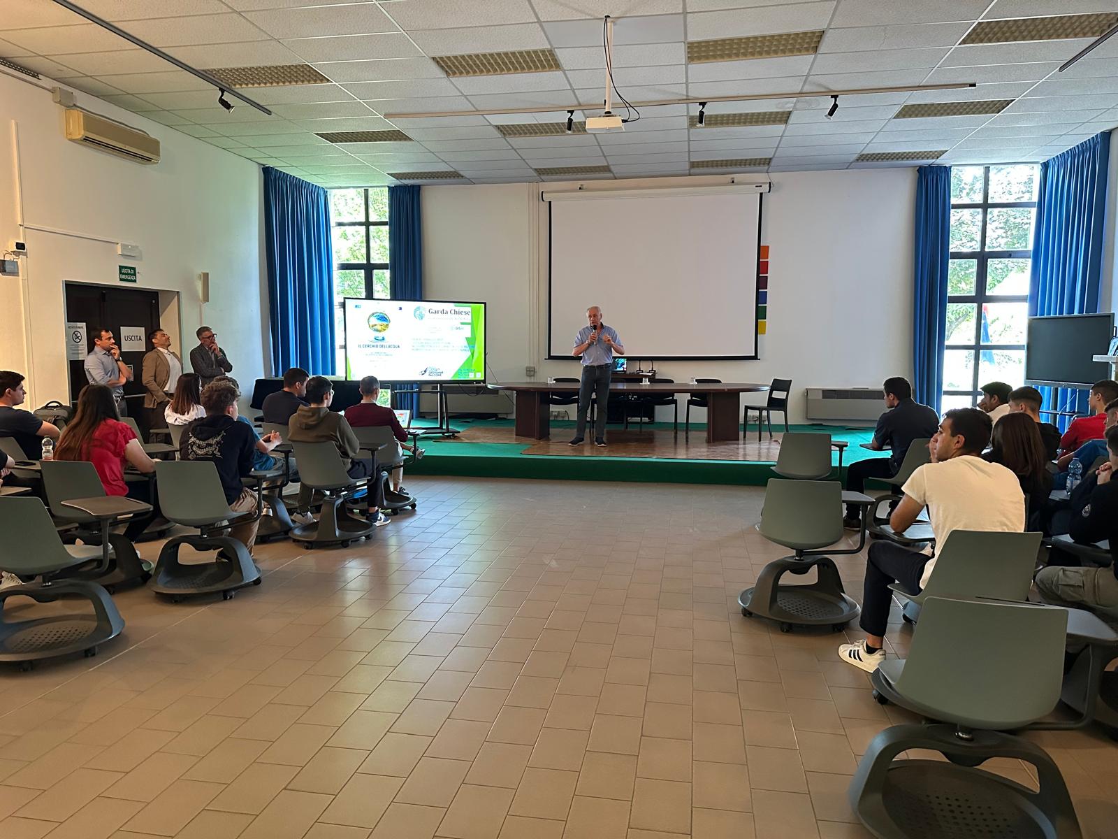 Incontro formativo con gli studenti 6