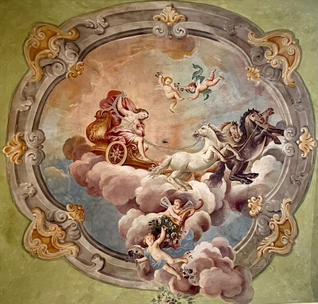 “Il Carro del Sole”, affresco settecentesco che orna la volta della scalinata interna